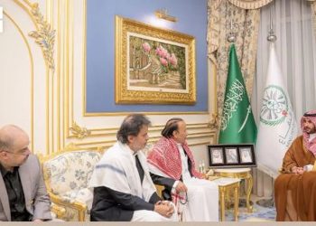 وزير الدفاع ينقل تعازي القيادة في وفاة الرئيس اليمني السابق عبدربه منصور هادي