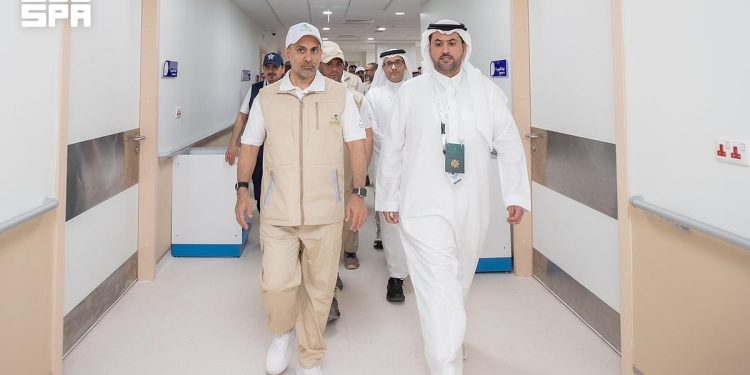 وزير الصحة يقف على جاهزية المنشآت الصحية بالمشاعر المقدسة