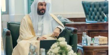 وزير العدل يدشّن النموذج المركزي لتطوير أعمال المحاكم العامة