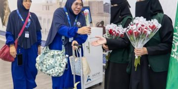 وصول أولى رحلات مستفيدي مبادرة «طريق مكة» من بروناي إلى المدينة المنورة