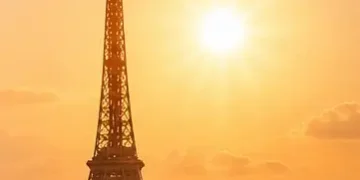 https://www.akhbaar24.com/دوليات/أوروبا-تشهد-موجة-حر-قياسية-وفرنسا-تدعو-لاجتماع-طارئ-760792