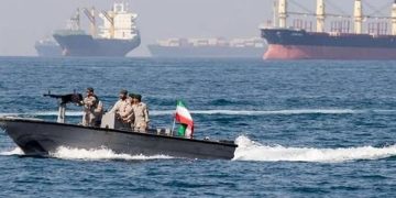 إيران تعلن إغلاق مضيق هرمز رداً على خرق وقف إطلاق النار في لبنان