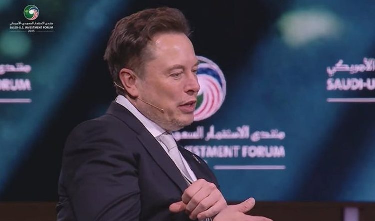 إيلون ماسك أول تريليونير في العالم بعد الطرح التاريخي لـ«سبيس إكس»