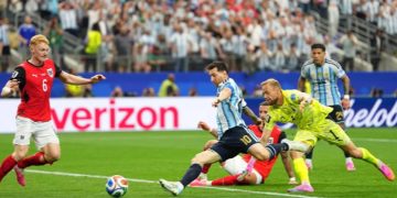 الأرجنتين تهزم النمسا بثنائية وتبلغ دور الـ32 في كأس العالم 2026