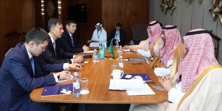 «الخريف» يبحث تطوير مجالات التحول الرقمي والابتكار الصناعي والتعديني مع الجانب الكازاخستاني