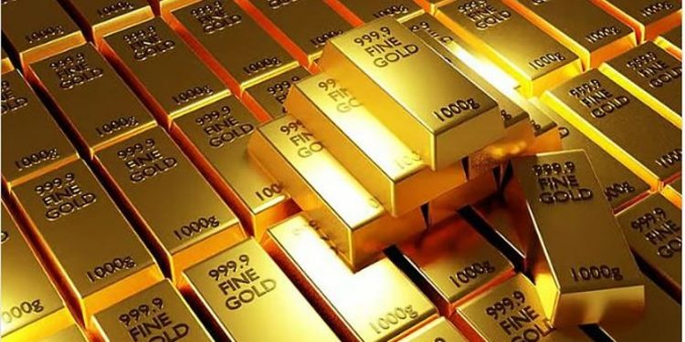 الذهب يواصل مكاسبه مع تراجع توقعات رفع الفائدة الأمريكية