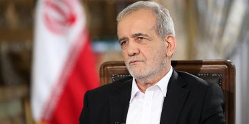 الرئيس الإيراني: المجلس الأعلى للأمن القومي وافق على مواصلة الحوار