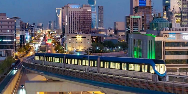 «النقل العام» يوضح الفئات المؤهلة لخصم 50% على التذاكر العادية لقطار الرياض