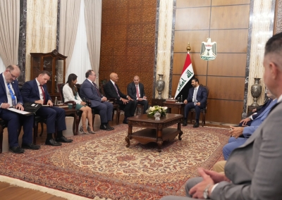 ترامب يدعو رئيس وزراء العراق لزيارة واشنطن منتصف يوليو