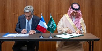 توقيع برنامج عمل مشترك بين المملكة وفرنسا  لتعزيز التعاون السياحي