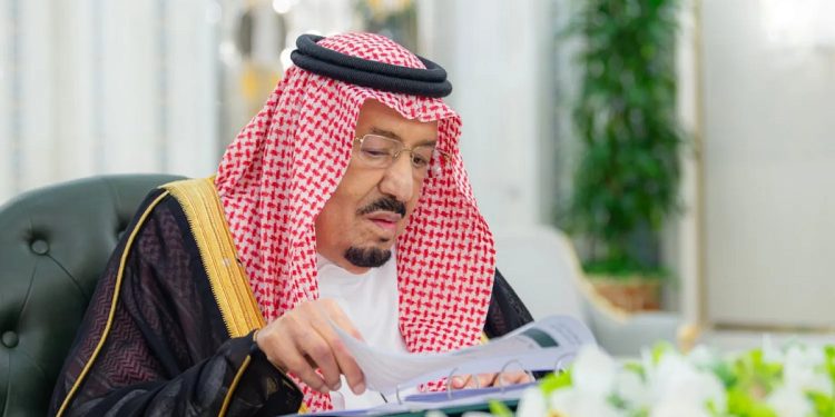 صدور موافقة خادم الحرمين الشريفين على استضافة 1000 معتمر ومعتمرة من 16 دولة