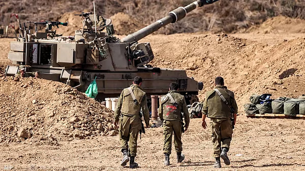 صفارات إنذار تدوي في شمال الأراضي الفلسطينية المحتلة.. ووزير التعليم يعلن إغلاق المدارس غدًا