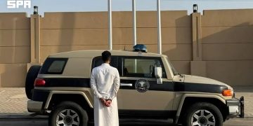 ضبط مواطن بجازان لنقله 9 مخالفين لنظام أمن الحدود من الجنسيتين اليمنية والإثيوبية