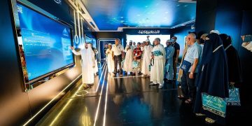 ضيوف برنامج خادم الحرمين الشريفين للحج يزورون "المعرض والمتحف الدولي للسيرة النبوية" بالمدينة المنورة