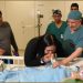 في إنجاز طبي جديد.. نجاح عملية فصل التوأم الملتصق الفلبيني بعد 6 ساعات