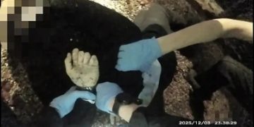فيديو صادم يكشف احتضار طالب مكبّل يهز بريطانيا