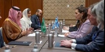 وزير السياحة ونظيرته الهيلينية يرأسان اجتماع لجنة السياحة بمجلس الشراكة الإستراتيجية بين البلدين