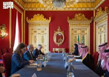 وزيرا خارجية السعودية والبحرين يبحثان مستجدات المنطقة وسبل تعزيز الأمن والاستقرار