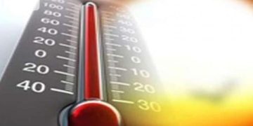 هل تبلغ حرارة الهواء 60 درجة؟.. المسند يوضح الحقيقة علمياً