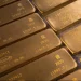 الذهب يهوي 3% بعد إعلان ترامب الحصار البحري على إيران وإغلاق هرمز