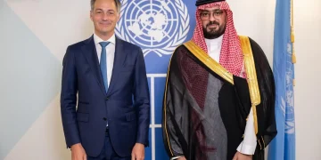 وزير الاقتصاد والتخطيط يبحث مع مدير برنامج الأمم المتحدة الإنمائي تعزيز التعاون التنموي