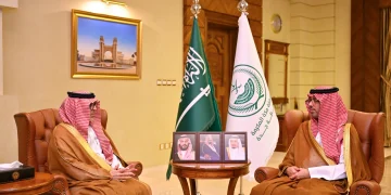محافظ جدة يستقبل مدير هيئة الصحفيين ويشيد بدعم القيادة للإعلام