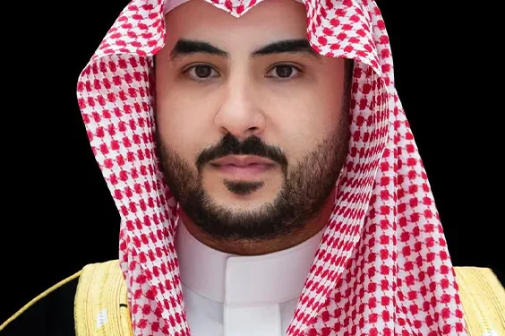 وزير الدفاع يُعزي رئيس وزراء قطر في وفاة الشيخ حمد بن خليفة آل ثاني