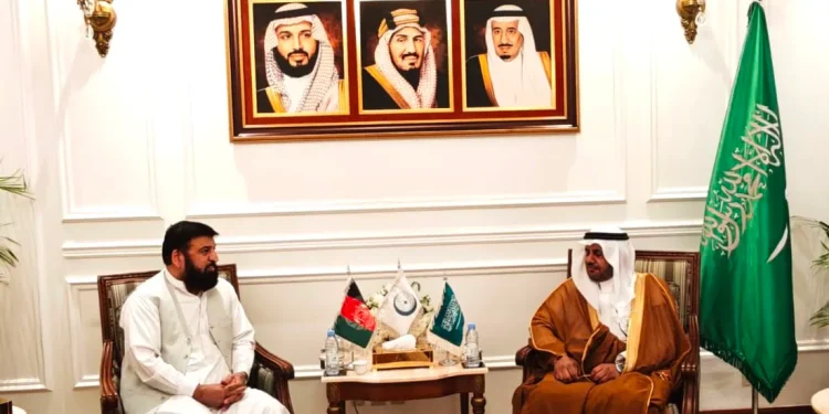 المندوب السعودي لدى التعاون الإسلامي يستقبل نظيره الأفغاني في جدة