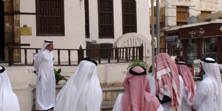 زيادة كبيرة في عدد المرشدين السياحيين السعوديين المسجلين في عام 2026.. تعرّف على الأرقام