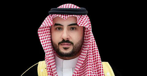 وزير الدفاع يتصل بأمير قطر معزياً في وفاة الشيخ حمد بن خليفة آل ثاني
