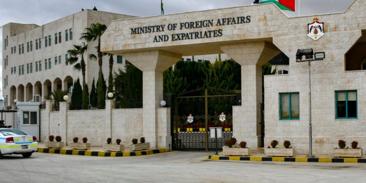 الأردن تستدعي القائم بأعمال سفارة إيران احتجاجاً على الاعتداءات المتكررة