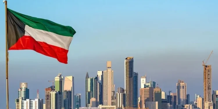 الكويت تتعرض لهجمات إيرانية على محطات الكهرباء والمياه لليوم الرابع