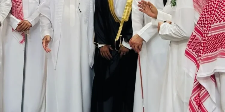 حفل زفاف يجمع الأهل والأصدقاء في محافظة بارق وسط أجواء تراثية