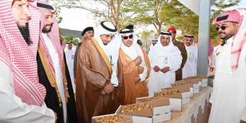 نائب محافظ الجموم يدشّن سوق التمور الموسمي السادس بمركز رهاط
