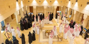 دارة الملك عبدالعزيز تنظّم معرضًا تشكيليًا يستلهم التراث السعودي