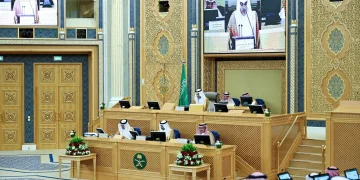 الشورى يطالب وزارة الصحة بمعالجة فجوات التوظيف وتغطية الاحتياج للكوادر الصحية بجميع المناطق