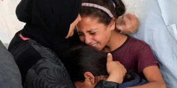 «أوتشا»: غارات إسرائيلية تودي بحياة عشرات الفلسطينيين وتدمر إمدادات طبية في غزة