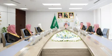 مجلس القضاء الإداري يُقرّ تعيينات وترقيات قضائية ويُثني على منجزات المحاكم