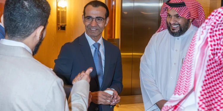 شراكات استراتيجية وزيارات رسمية في جناح العوالي العقارية في المعرض السعودي البريطاني للعقار
