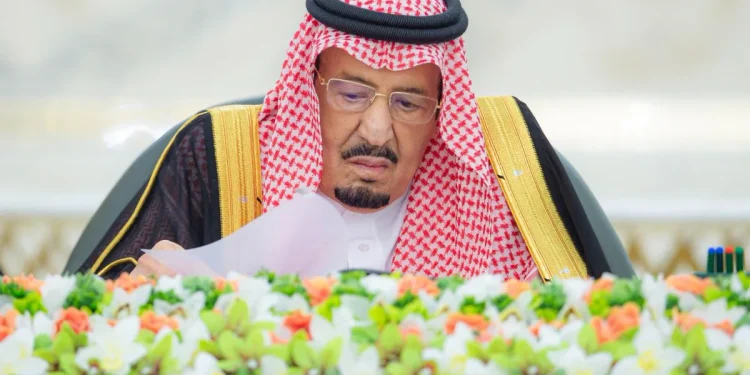 مجلس الوزراء برئاسة الملك سلمان يشيد بشراكة «قمة مكة» الدفاعية ويؤكد دعم أمن المنطقة وحرية الملاحة