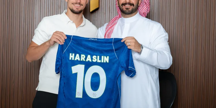 الفتح يتعاقد مع الدولي السلوفاكي هراسلين حتى 2029