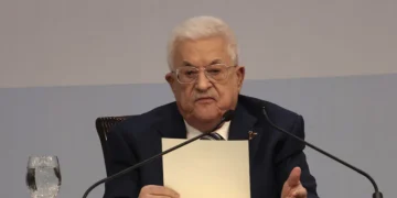 “محمود عباس” من أنقرة: لن نقبل التهجير وإسرائيل تحتجز 6.5 مليارات دولار من أموالنا