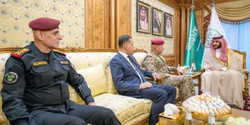 وزير الدفاع الأمير خالد بن سلمان يستقبل مدير مكتب القائد العام للقوات المسلحة العراقية