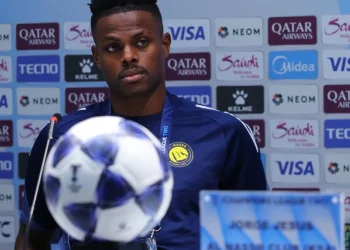 النصر يعير هارون كمارا إلى نيوم لموسم واحد