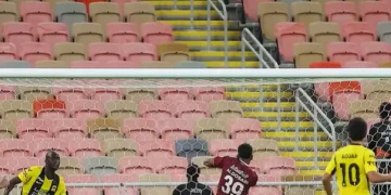 غياب الجماهير يثير التساؤلات في الاتحاد.. وكومباني: الملعب بعيد عن الامتلاء