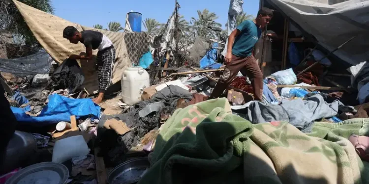 حريق غابات يودي بحياة شخصين في جزيرة سالامينا اليونانية