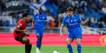 الهلال يتخطى الرائد بثنائية نيفيز ويتأهل لدور الـ 16 من كأس الملك