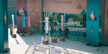 المركز الوطني للصقور يوفر خدمات بيطرية متكاملة في المزاد الدولي لمزارع إنتاج الصقور 2026