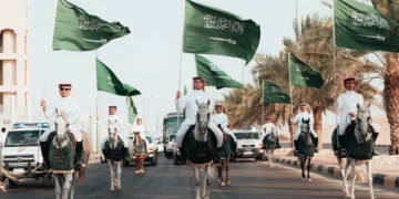 الأنوار يستقبل الأهلي بموكب خيّالة في كأس الملك