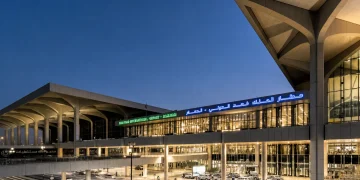 مطار الملك فهد يحتفي باليوم العالمي للتصوير بلقطات من رحلات المنطقة الشرقية